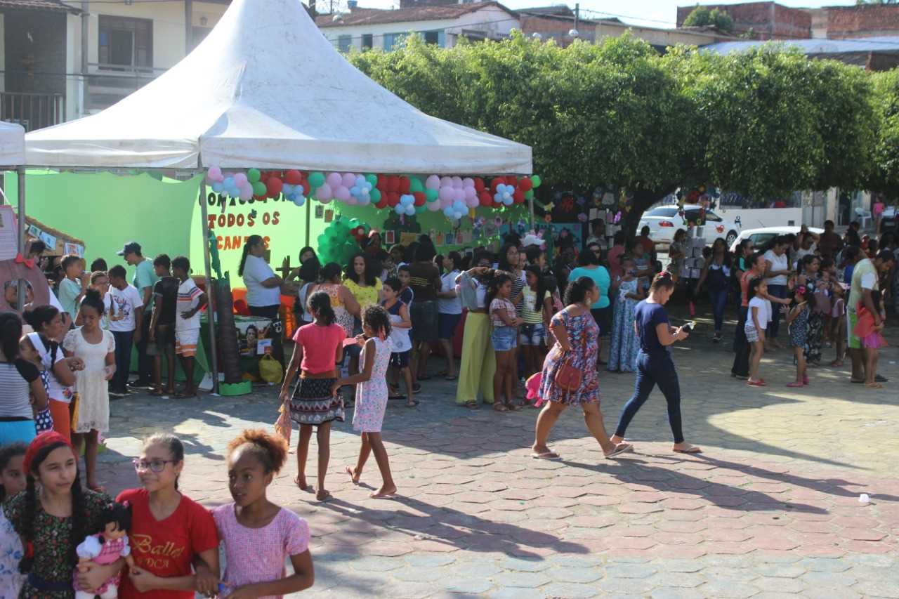 Feira Literária Camacan